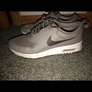 nike air max thea tennis shoes
